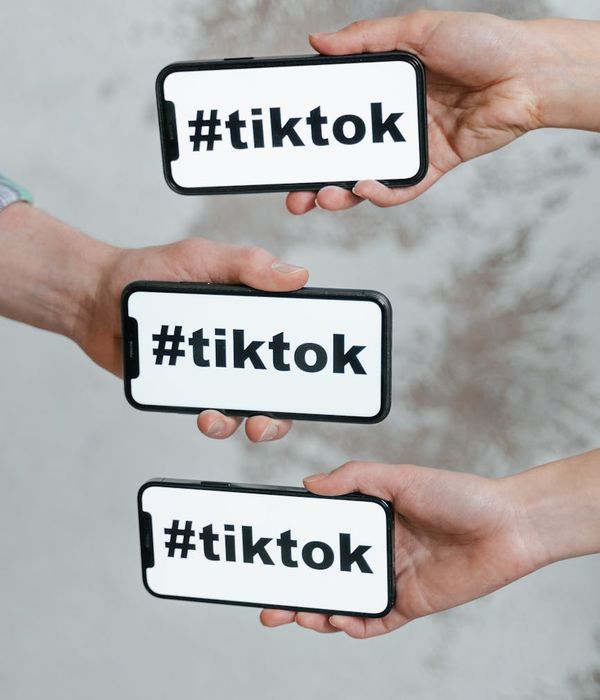 Oksana Amanova leading director of appliance review platform